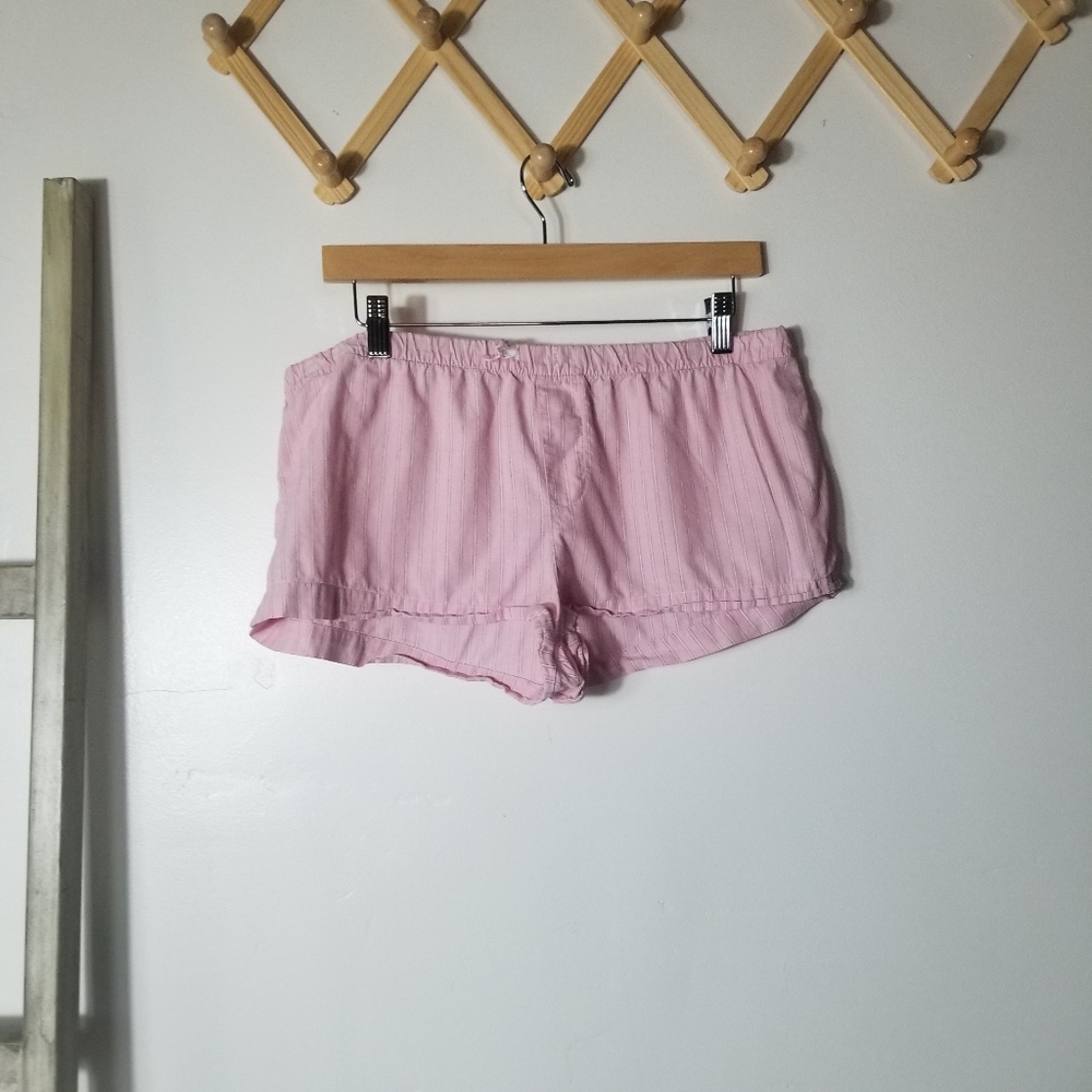 NO BOUNDARIES WOMEN'S PINK AND WHITE SHORTS SIZE LARGE